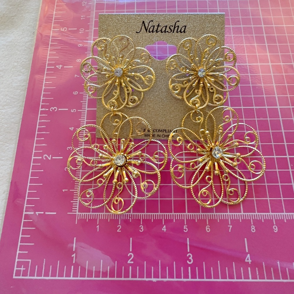 Natasha Women's Filigree Flower Dangle drop Earrings gold tone